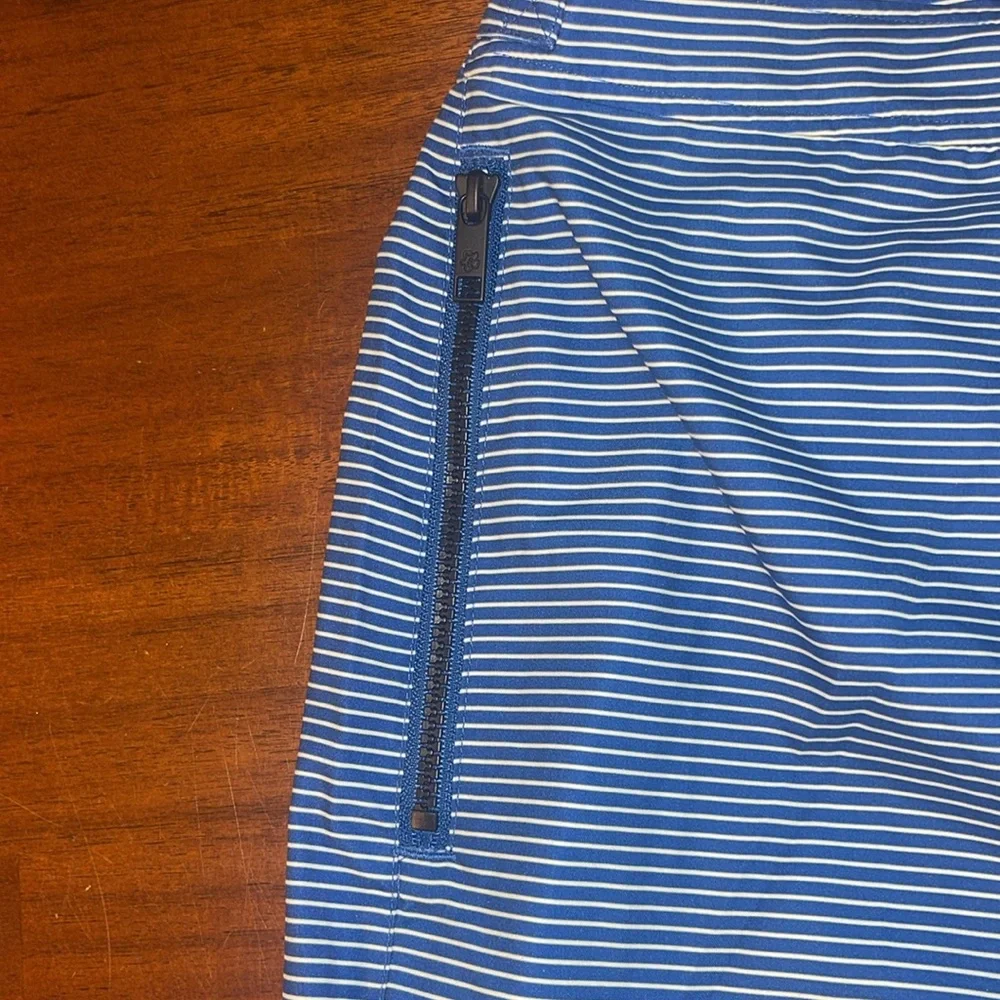 TED BAKER Men’s Arram Placement Swim Shorts. Size 6 (US XXL).